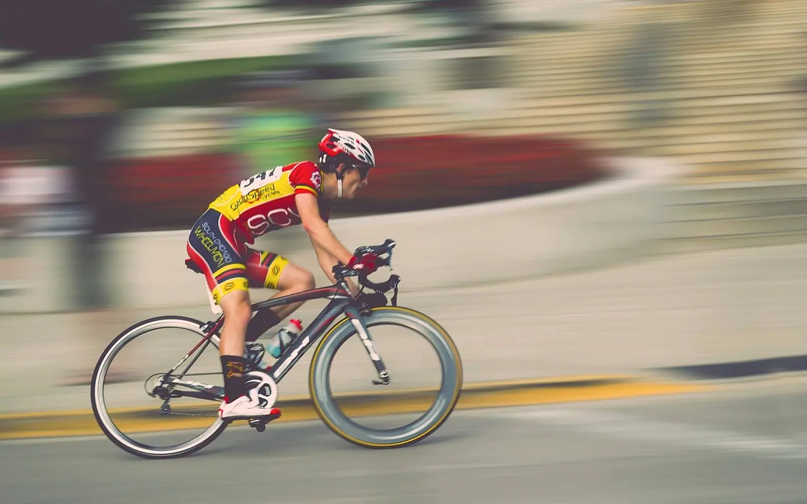 Motion blur, cycling and bike